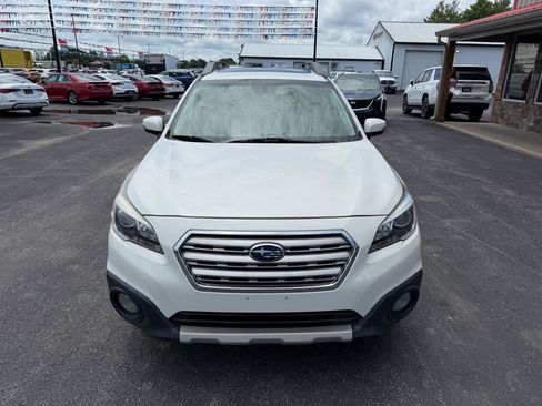 Used 2017 Subaru Outback 2.5i Limited AWD/4WD image 11