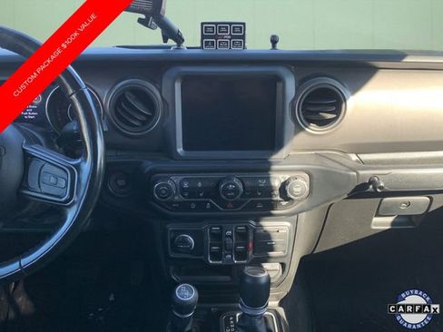 Certified 2022 Jeep Gladiator Willys image 28