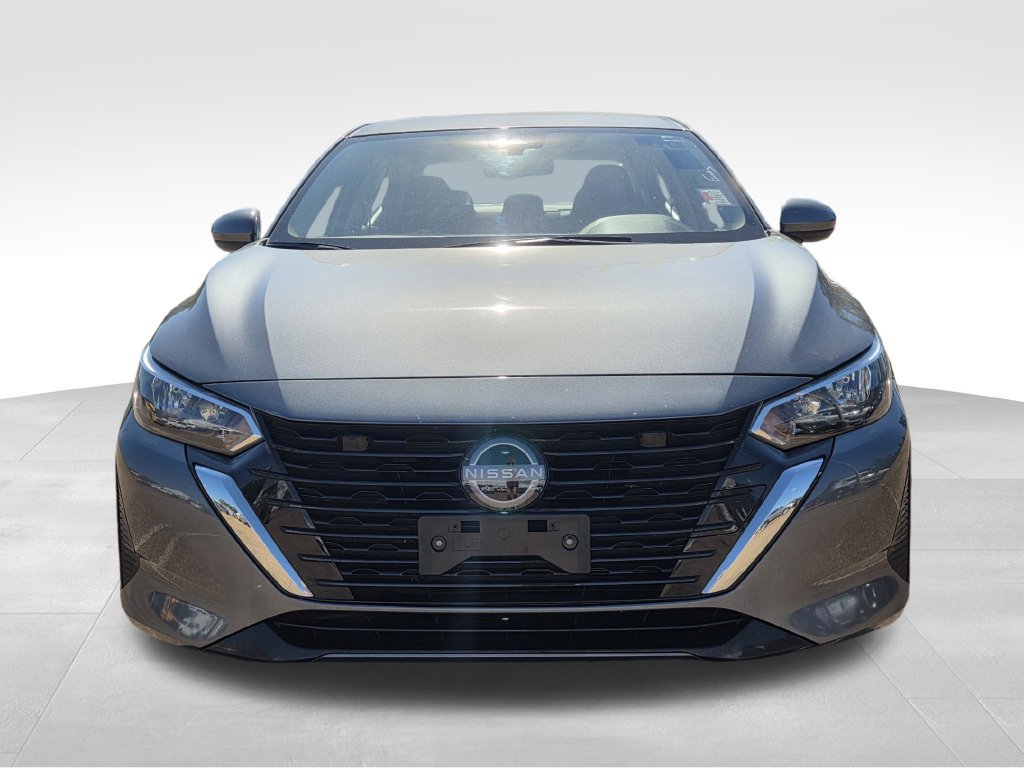 Used 2025 Nissan Sentra SV FWD image 3