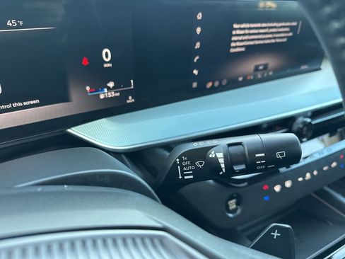 Used 2025 Nissan Murano Platinum w/ Cargo Package image 47