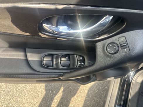 Used 2020 Nissan Rogue S w/ Special Edition Package image 26