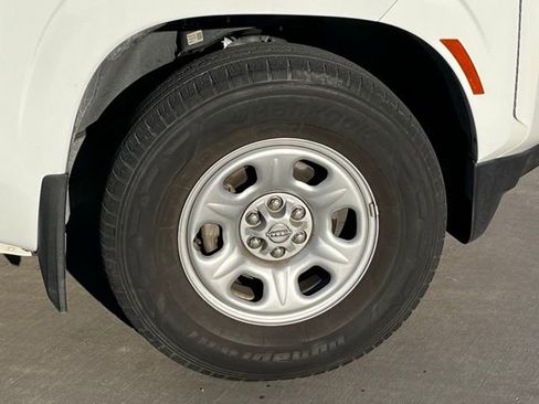 Used 2023 Nissan Frontier S w/ Technology Package image 6