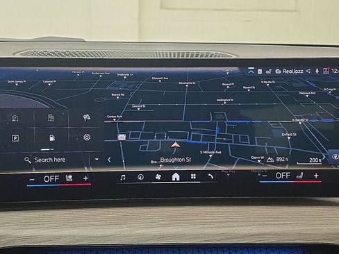 New 2026 BMW 330i xDrive Sedan w/ Convenience Package image 19