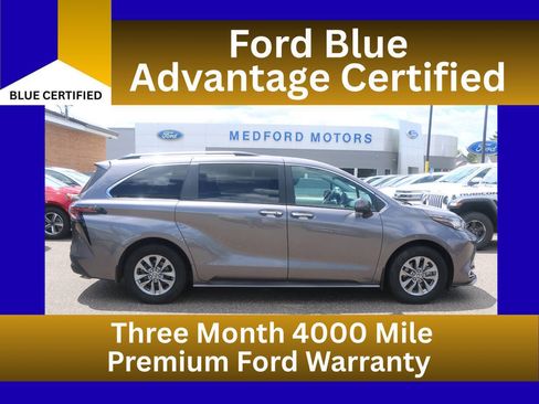 Used 2023 Toyota Sienna XLE AWD/4WD image 1