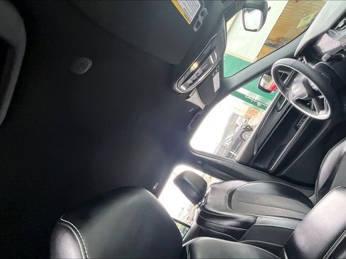 Used 2024 Jeep Grand Cherokee Altitude image 22