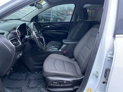 Used 2021 Chevrolet Equinox LT image 17