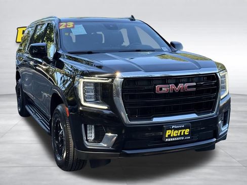 Used 2023 GMC Yukon XL SLE w/ Gmc Pro Safety Plus Package AWD/4WD image 2