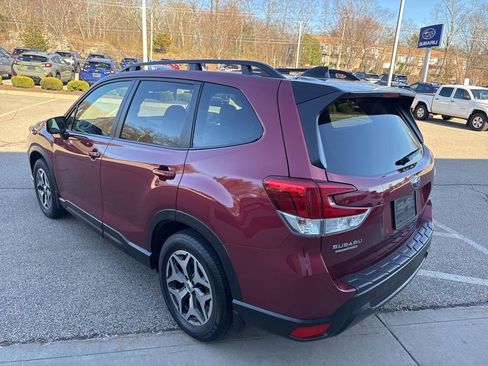 Used 2024 Subaru Forester Premium AWD/4WD image 4