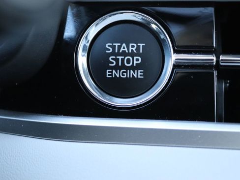 Used 2025 Mitsubishi Outlander SEL image 19