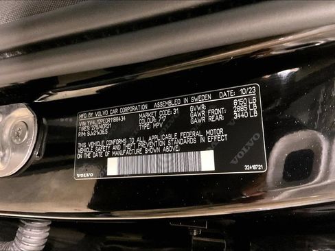 Certified 2024 Volvo XC90 B5 Plus AWD/4WD image 19