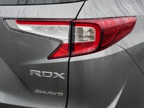 Used 2024 Acura RDX SH-AWD w/ Technology Package image 17