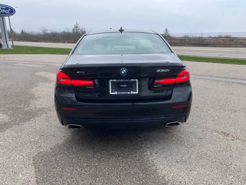 Used 2021 BMW 530i xDrive AWD/4WD image 4