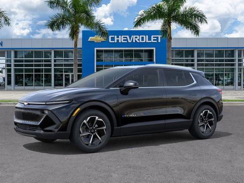 New 2026 Chevrolet Equinox EV LT image 3