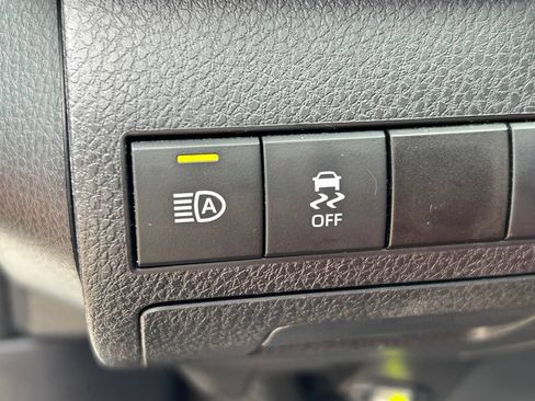 Used 2021 Toyota Camry XSE FWD image 23