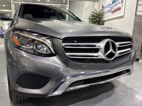 Used 2018 Mercedes-Benz GLC 300 w/ Multimedia Package image 28
