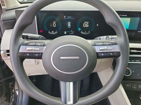 Used 2025 Hyundai Tucson SEL image 18