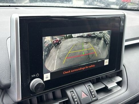 Used 2023 Toyota RAV4 XLE Premium AWD/4WD image 22