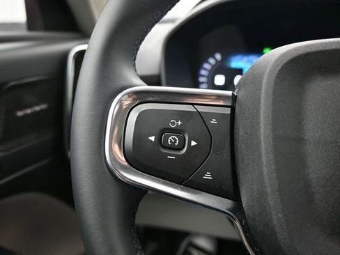 Used 2023 Volvo XC40 B5 Ultimate w/ Climate Package AWD/4WD image 25