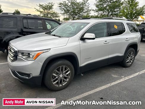 Used 2017 GMC Acadia SLT FWD image 2