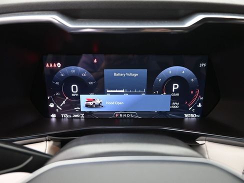 Used 2024 GMC Canyon AT4X image 36