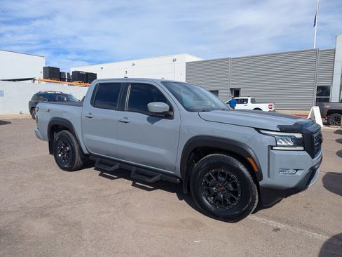 Used 2022 Nissan Frontier Pro-X w/ Pro-X Premium Package image 2