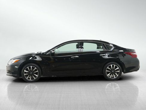 Used 2018 Nissan Altima 2.5 SL image 2