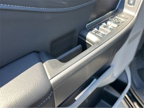 New 2025 Ford F350 XLT w/ Black Appearance Package image 39