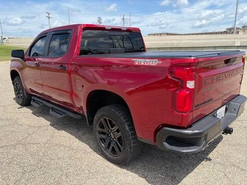 Used 2022 Chevrolet Silverado 1500 LT Trail Boss w/ Convenience Package II AWD/4WD image 4
