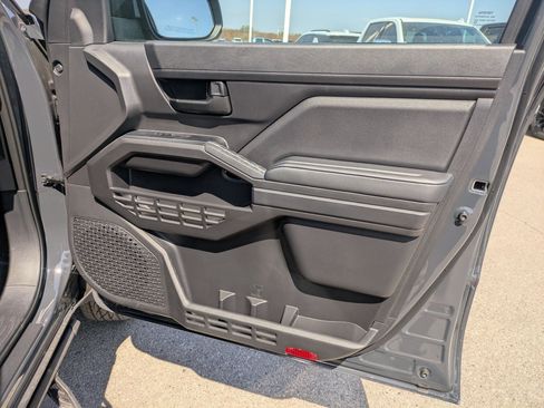 Used 2026 Toyota Tacoma SR image 29