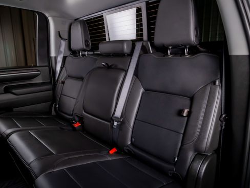 Used 2024 Chevrolet Silverado 2500 LTZ w/ LTZ Plus Package image 31