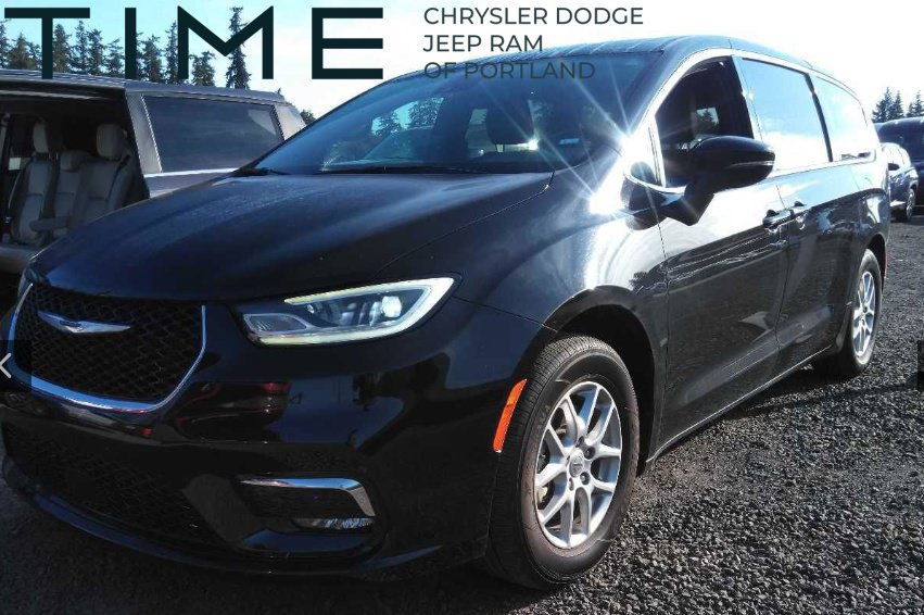 Used 2023 Chrysler Pacifica Touring-L FWD image 1