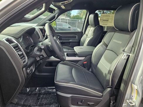 New 2026 RAM 2500 Laramie w/ Sport Appearance Package AWD/4WD image 12