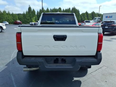 Used 2025 Toyota Tacoma SR RWD image 4