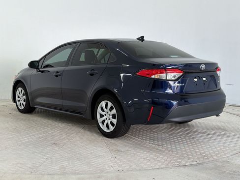 Used 2023 Toyota Corolla LE FWD image 3