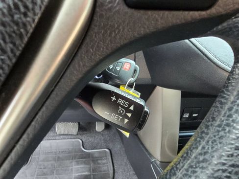 Used 2015 Toyota RAV4 LE AWD/4WD image 23