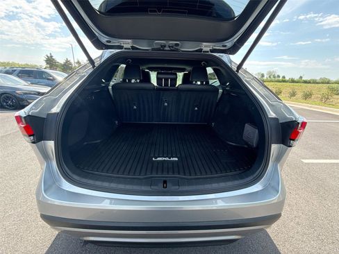 Used 2023 Lexus RX 350 Premium w/ Accessory Package AWD/4WD image 17
