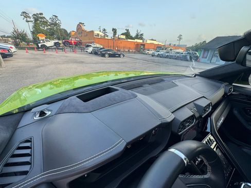 Used 2022 Lamborghini Urus AWD/4WD image 53