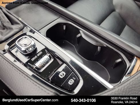 Used 2021 Volvo XC90 T6 Momentum w/ Advanced Package AWD/4WD image 33
