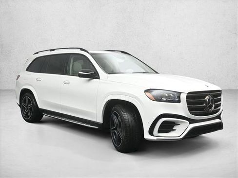 New 2026 Mercedes-Benz GLS 450 4MATIC image 4