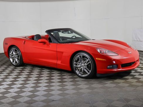 Used 2006 Chevrolet Corvette Convertible w/ Preferred Equipment Group RWD image 14