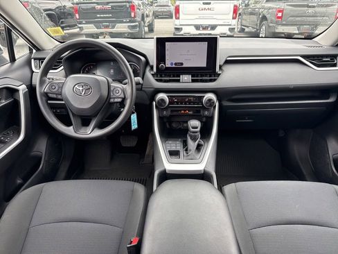 Used 2025 Toyota RAV4 LE AWD/4WD image 12