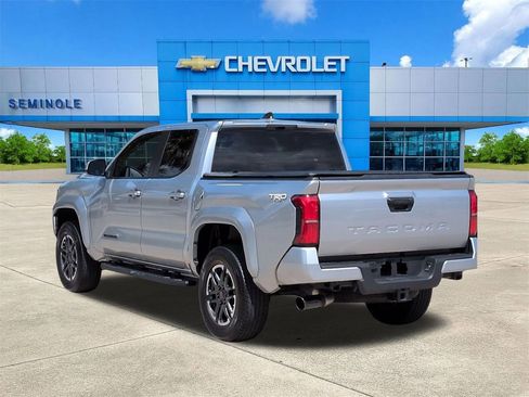 Used 2024 Toyota Tacoma TRD Sport image 3