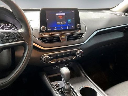Used 2022 Nissan Altima 2.5 SV image 10