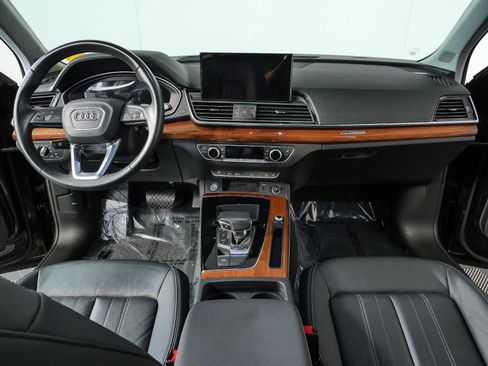 Used 2023 Audi Q5 2.0T Premium Plus w/ Premium Plus Package AWD/4WD image 16