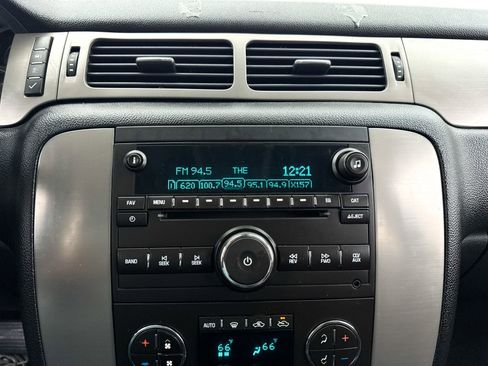 Used 2013 Chevrolet Silverado 1500 LTZ w/ Z71 Appearance Package RWD image 4