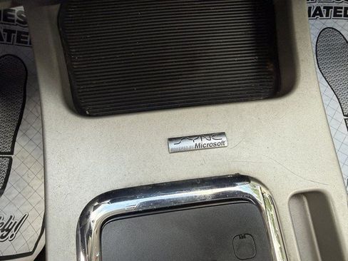 Used 2009 Ford Escape XLT AWD/4WD image 28