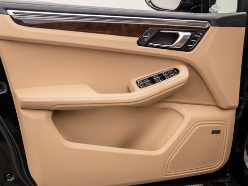 New 2026 Porsche Macan S image 14