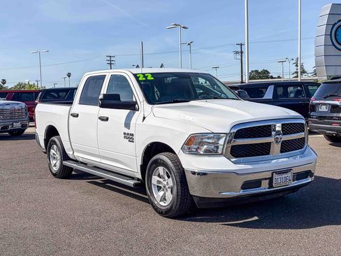 Used 2022 RAM 1500 Classic SLT w/ Electronics Group image 5