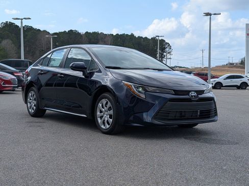 New 2026 Toyota Corolla LE image 7