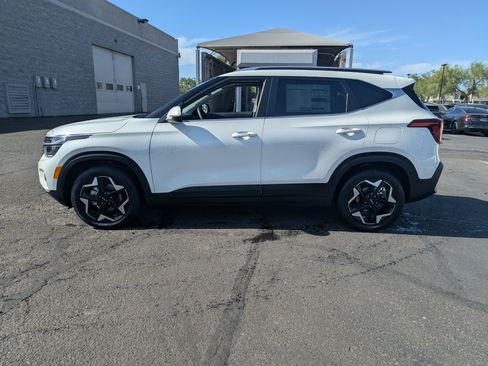 New 2026 Kia Seltos EX FWD image 5